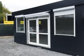 Module Commercial Préfabriqué 29,4 m² (6x4,9m) – Boutique Isolée avec Volets Roulants & Chauffage