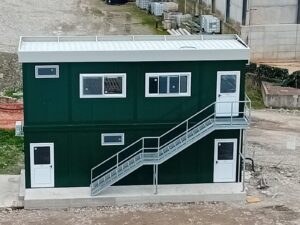 Bâtiment Modulaire Bureau R+1 60 m² « Green Energy » – 2 Niveaux avec Panneaux Solaires 3 kW & Dossier d'Ingénierie Inclus (Isolation 100 mm)