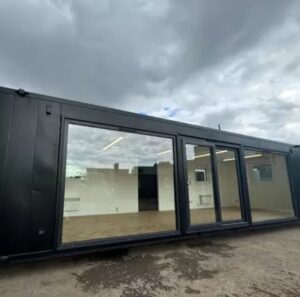 Conteneur Modulaire 40 Pieds Bureau / Réfectoire – Design « Black Edition » avec Grandes Baies Vitrées (Anti-Vandale)