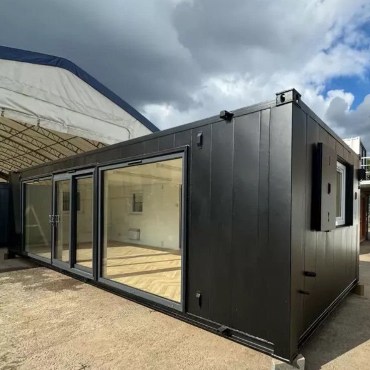 Conteneur Modulaire 40 Pieds Bureau / Réfectoire – Design « Black Edition » avec Grandes Baies Vitrées (Anti-Vandale)