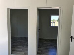 Maison Conteneur 35 m² « A Cottage » – Habitation 4 Saisons (Isolation Polyuréthane 100 mm)