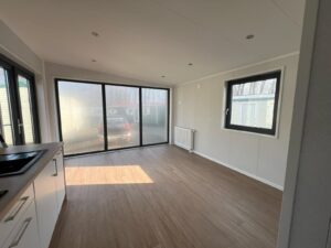 Mobil-Home « Camp II » – Design Scandinave en Bois (Cuisine Équipée & Finitions Haut de Gamme)