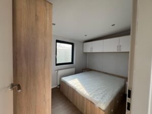 Mobil-Home « Camp II » – Design Scandinave en Bois (Cuisine Équipée & Finitions Haut de Gamme)