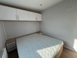 Mobil-Home « Camp II » – Design Scandinave en Bois (Cuisine Équipée & Finitions Haut de Gamme)