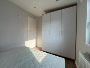 Mobil-Home « Camp II » – Design Scandinave en Bois (Cuisine Équipée & Finitions Haut de Gamme)