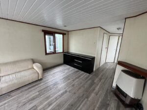 Mobil-Home « Chalet Wood Gray » 10,8 x 3,7m – Design Moderne avec Bow-Window & Double Entrée