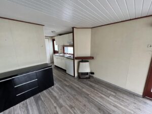 Mobil-Home « Chalet Wood Gray » 10,8 x 3,7m – Design Moderne avec Bow-Window & Double Entrée