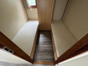 Mobil-Home « Chalet Wood Gray » 10,8 x 3,7m – Design Moderne avec Bow-Window & Double Entrée