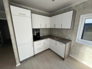 Mobil-Home Résidentiel « King I » 12x4m – Hauteur 2,60m & Isolation 20cm (Triple Vitrage)