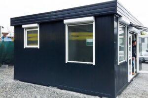 Module Commercial Préfabriqué 29,4 m² (6x4,9m) – Boutique Isolée avec Volets Roulants & Chauffage