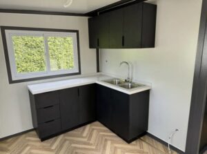 Tiny House Extensible « Complete Deluxe » 36 m² – 2 Chambres & Cuisine d'Angle Aménagée