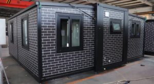 Tiny House Extensible Stahlworks « Deluxe » Édition 2025 – 36 m² (19x20′) avec Salle d'Eau Complète