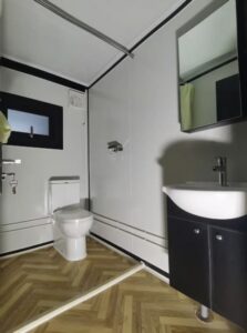 Tiny House Extensible Stahlworks « Deluxe » Édition 2025 – 36 m² (19x20′) avec Salle d'Eau Complète