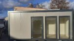 Module Commercial Vitré 18m² (6x3m) avec Sanitaires – Isolation Premium 100mm (Showroom / Bureau de vente) – Image 4