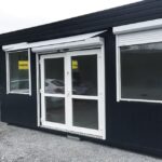 Module Commercial 29,4 m² (6x4,9m) – Boutique Préfabriquée Isolée avec Volets et Chauffage
